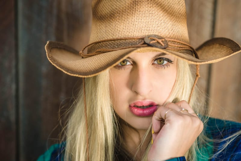 Portraetfotografie_150530_Celine-Cowgirl_534_RDU6089